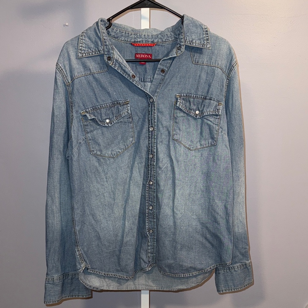 Merona Light Blue Denim Button Up Shirt Womens XL